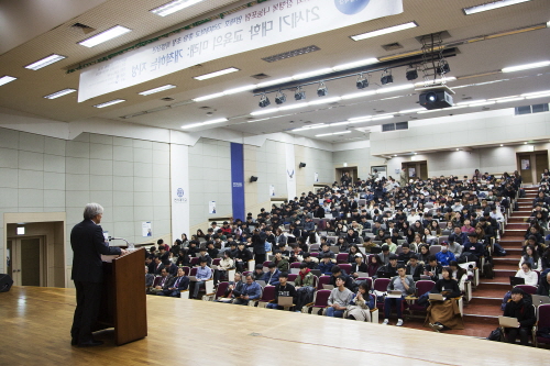 Presidents of Korea Univ. and Yonsei Univ. give cross-lectures o... 대표 이미지