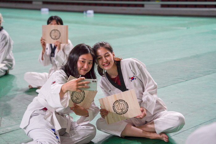 국제하계대학(ISC) 참가 외국인 학생들 태권도 체험